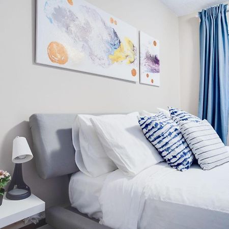 Gorgeous 2Br Condo W Parking Patio Coffee! Calgary Ngoại thất bức ảnh