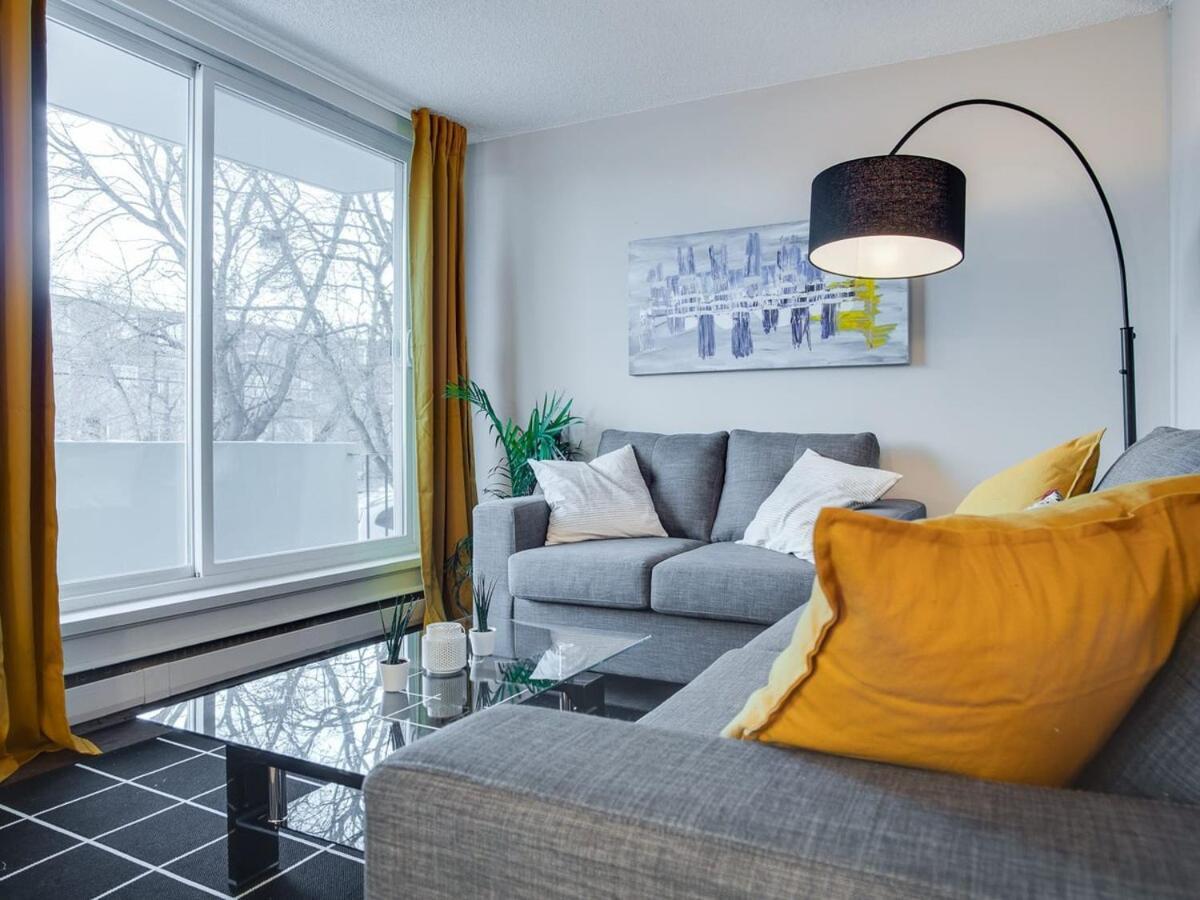 Gorgeous 2Br Condo W Parking Patio Coffee! Calgary Ngoại thất bức ảnh