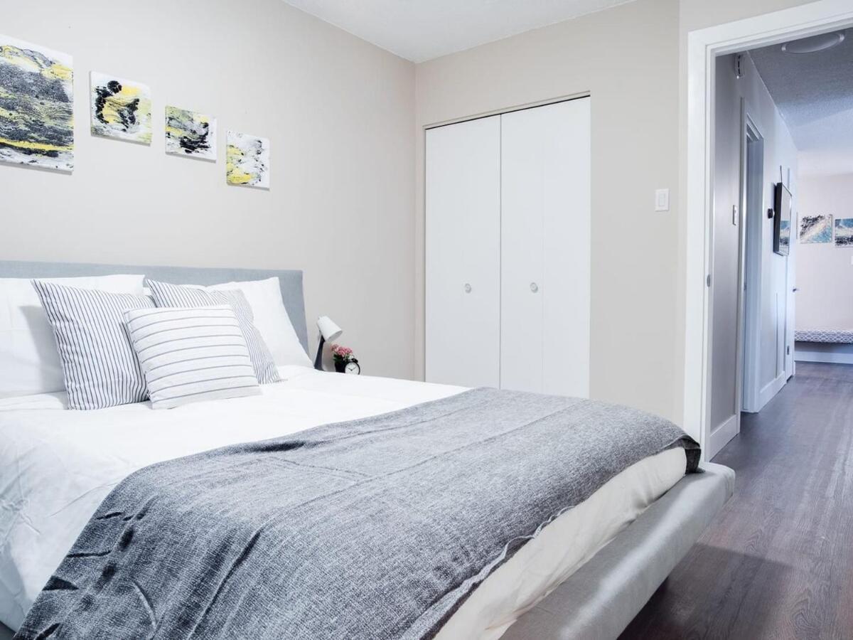 Gorgeous 2Br Condo W Parking Patio Coffee! Calgary Ngoại thất bức ảnh